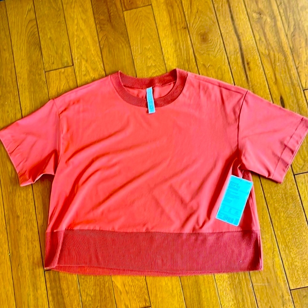NWT- Athleta Zephyr Top in Rust color